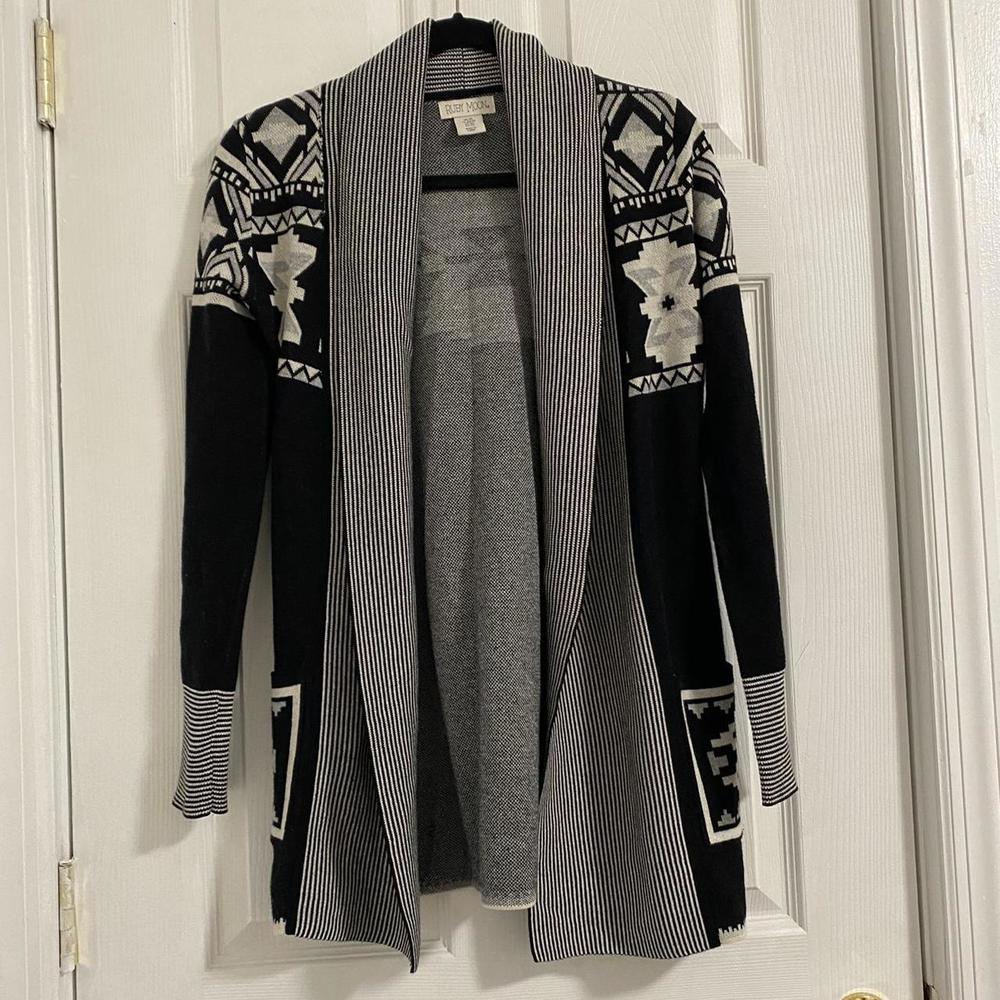 Long Patterned Cardigan Layered Intersection - image 3